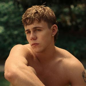 欧美操大逼短视频
